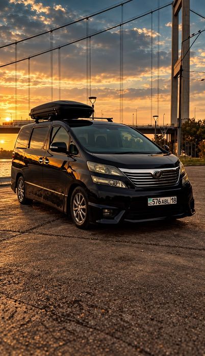 Toyota Vellfire 3.5