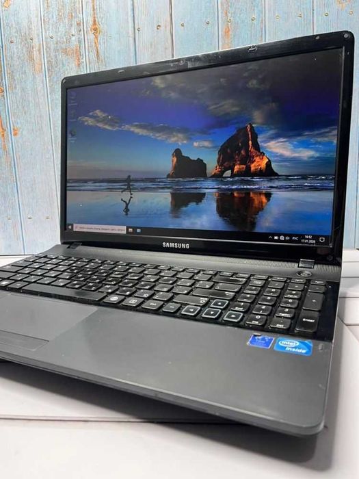 Ноутбук Samsung E300