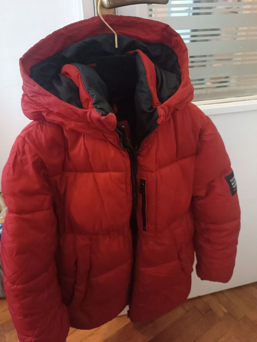Зимно яке с качулка Zara