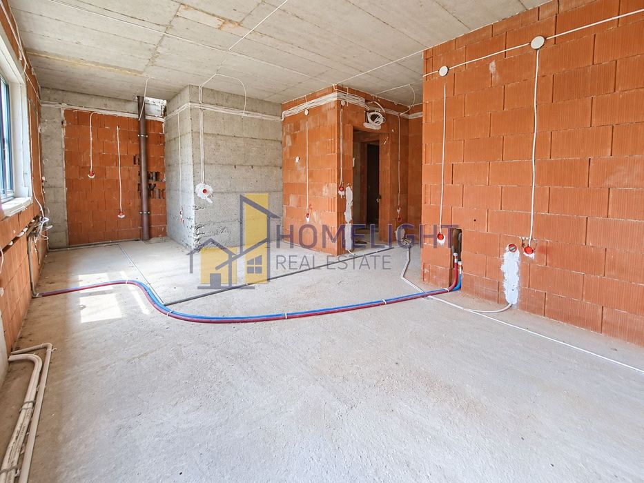 Продава се Двустаен апартамент в София, Бояна - 82 кв.м за 2363 €/кв.м - Снимка #1