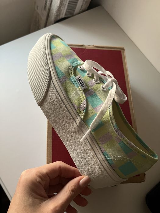 Сникърси Vans - нови.