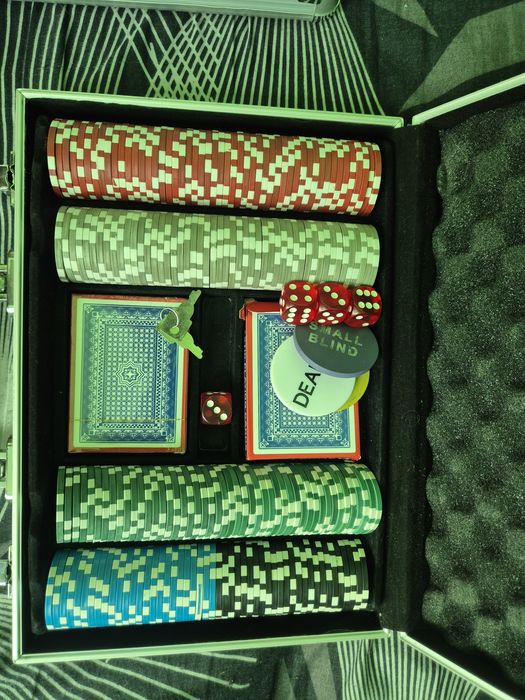 Set Poker ultimate 700 buc