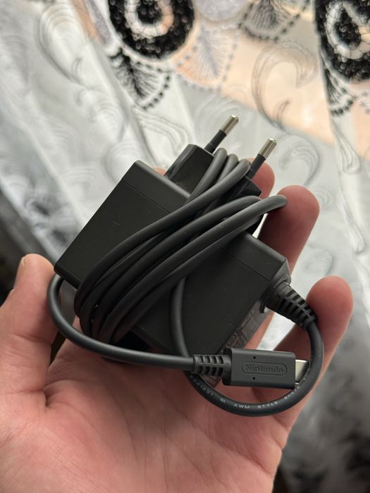 Nintendo Switch OLED + Mario Odyssey