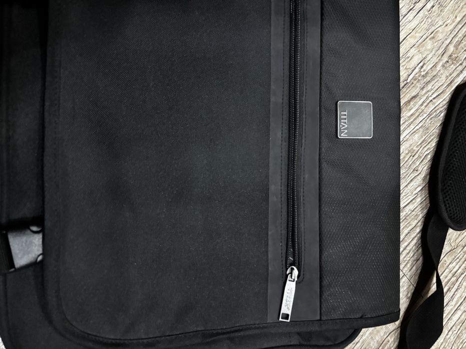 Чанта за лаптоп