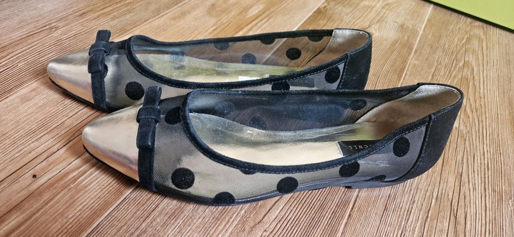 Продам обувь 35 размер