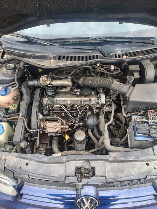 Vand golf 4 din anul  2000 functional