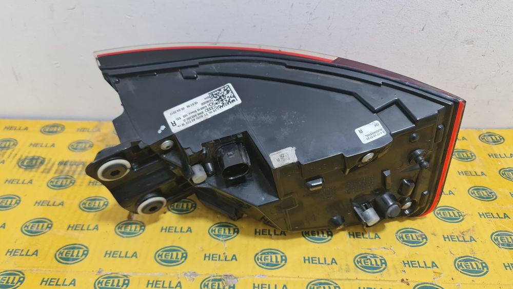 Lampa tripla stop led matrix dinamic Audi A5 S5 RS5 8W6 8W6945092D