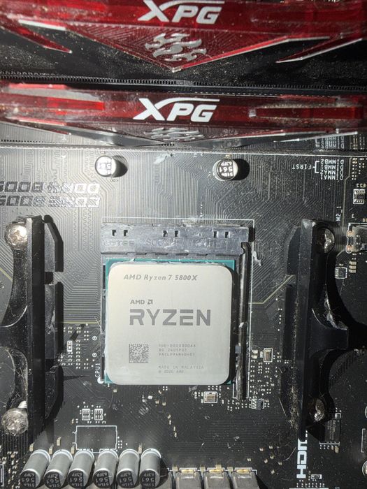Placa de baze  msi mpg b550 gamin plus ddr 4 3200mhz 8x2 ram