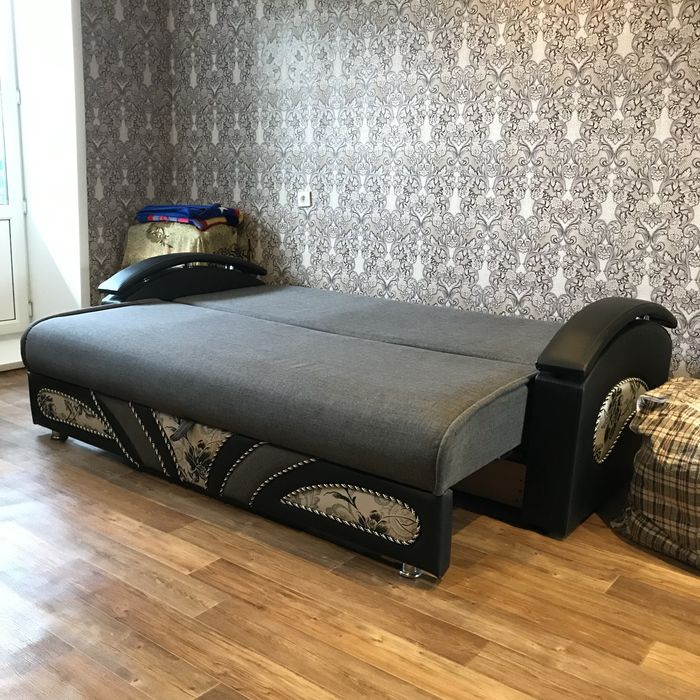 Продам диван.