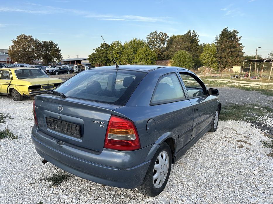 Opel Astra G на части