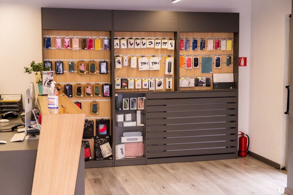 Service + Showroom Apple iRestore iPhone iPad Reparații