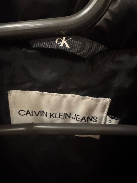 Зимно дамско яке Calvin Klein