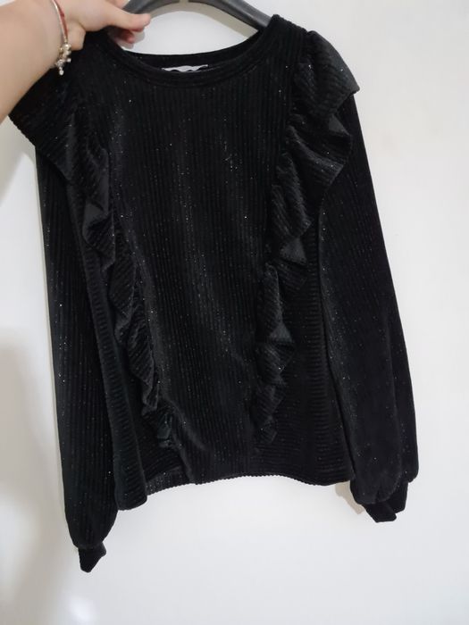 Vând trening din catifea