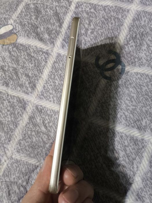 Сотовый  телефон