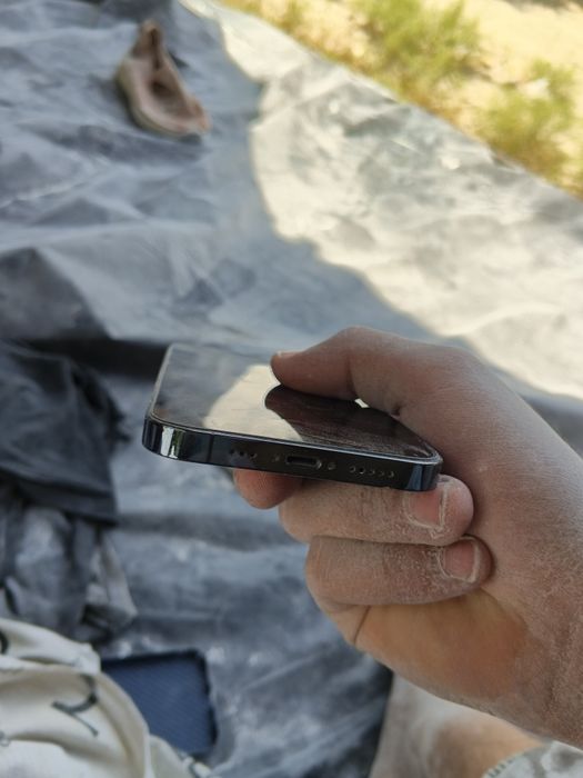 iPhone 12 pro sotiladi