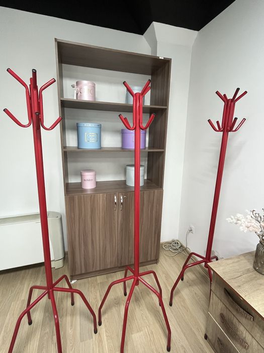 Вешалки для одежды