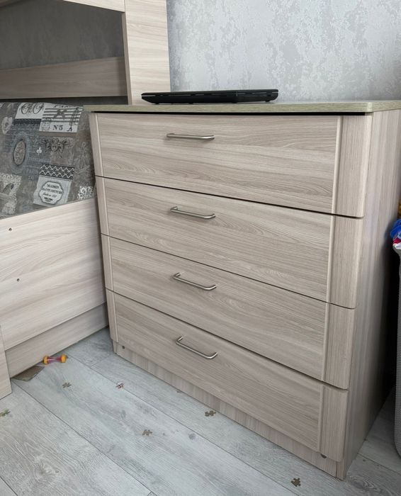 Продаю двухярусную кровать