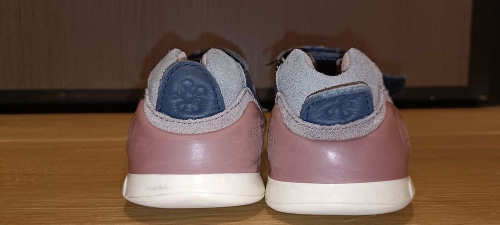 Детски кожени маратонки Biomecanics за момиче