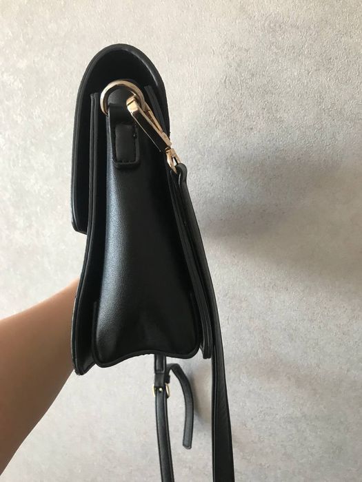 Женская сумка чёрного цвета