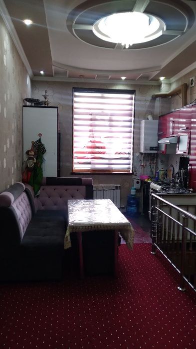 Qarshi shahar markazida 2 xonali uy