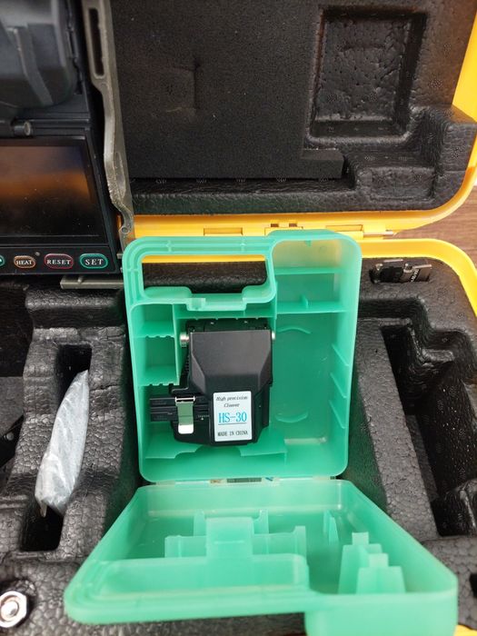 Trusa lipit fibra optica Fujikura 12S