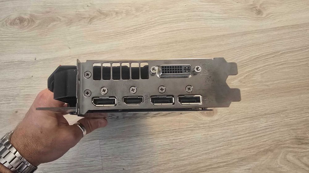 Видео карта Asus GTX 970 4GB