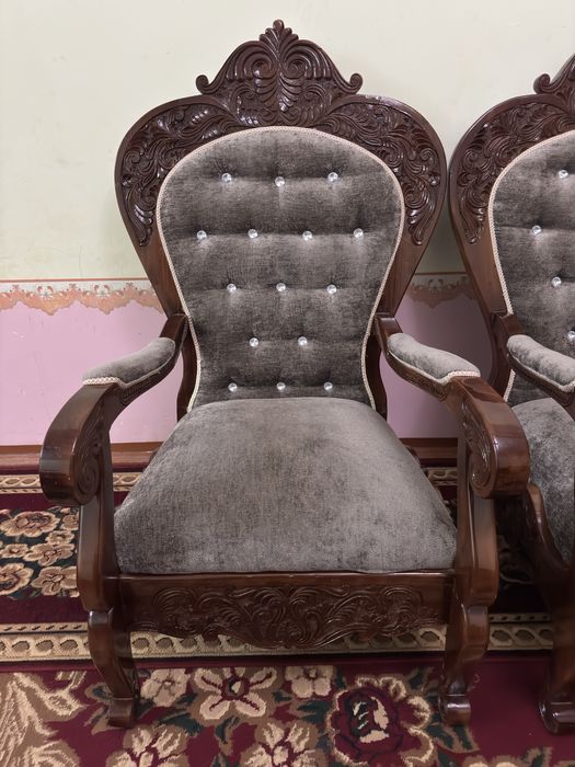 Stul sof chinordan yasalgan sifati alo yangi