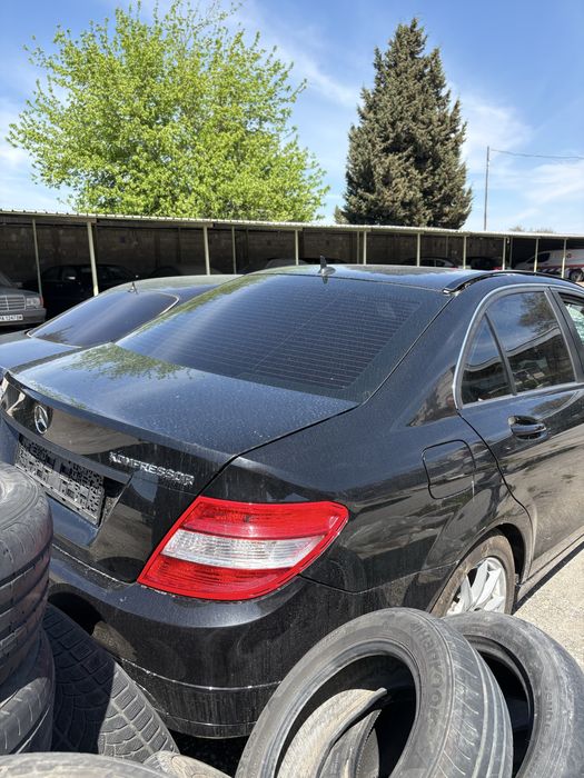 Mercedes c180 w204 2008г. на части