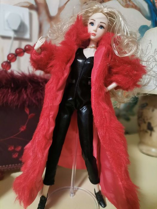 Красива колекционерска кукла MF 32 см