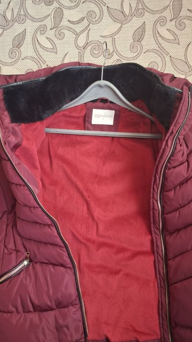 Топло дамско яке бордо