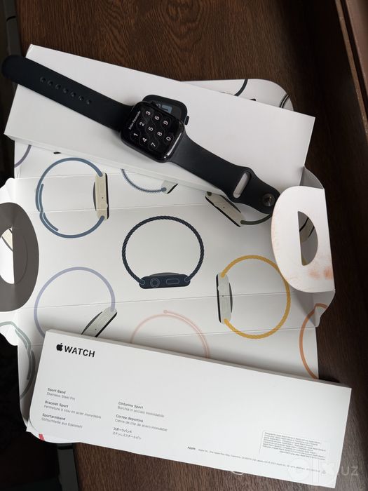 Продается Apple Watch SE 2-го поколения (SE 2), 44 мм.