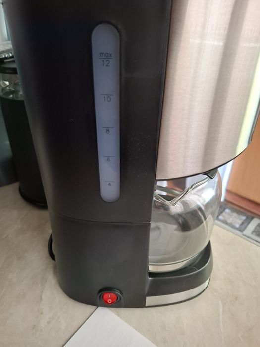 Продаётся кофеварка Поларис новая