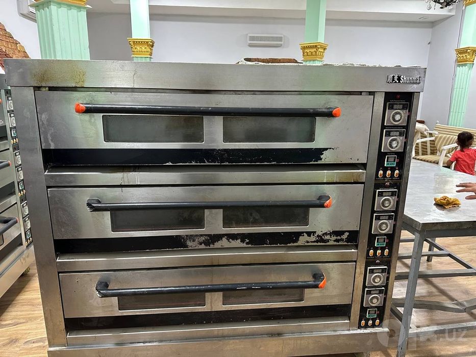 Срочно продается миксер,мишалка,духовка в хорошем состоянии