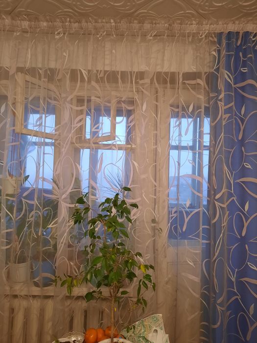 Тюль  б/у готовая с крючками