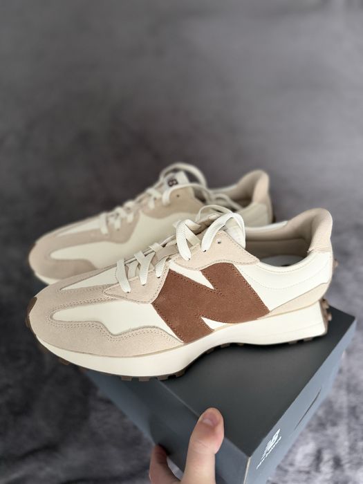 New Balance 327 bej/crem cu logo maro marimea 44.5 noi originali
