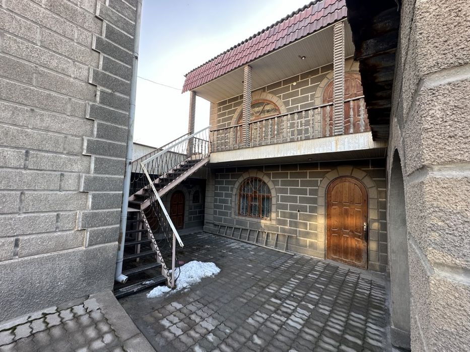 Продается дом в городе Алмалыке