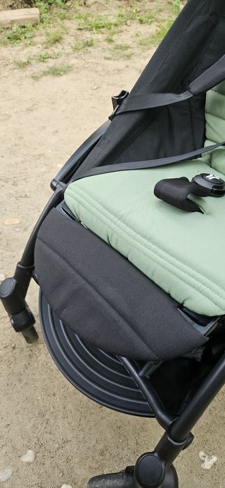 Carucior BABYZEN YOYO² IMPECABIL culoare peppermint + 4 accesorii
