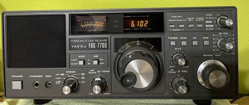 Receptor radio Yaesu FRG 7700