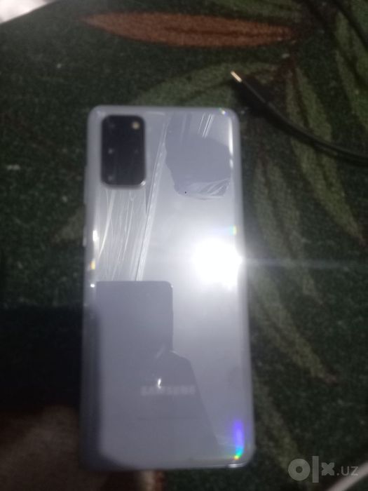 S20+5g sotiladi srochniga