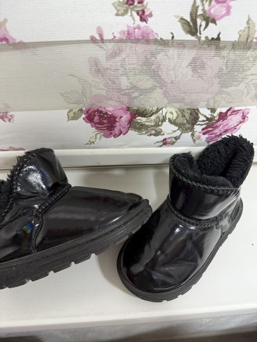 Угги сапржки для девочки 29размера