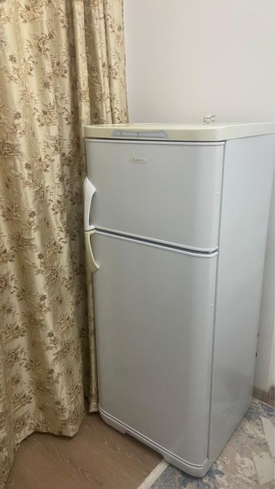 Холодильник работает отлично