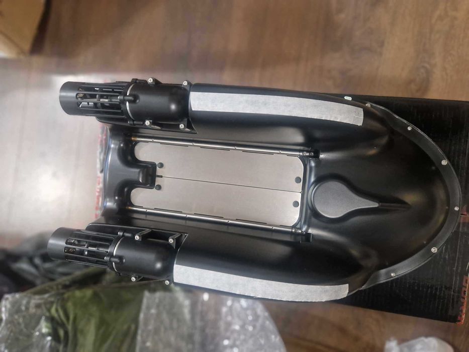 Втора употреба лодка Boatman ACTOR PLUS с компас и автопилот