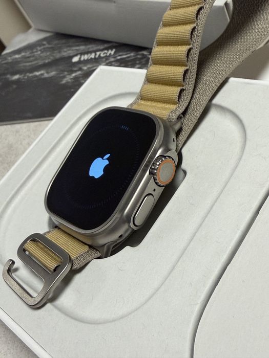 Apple Watch Ultra 49mm Titanium