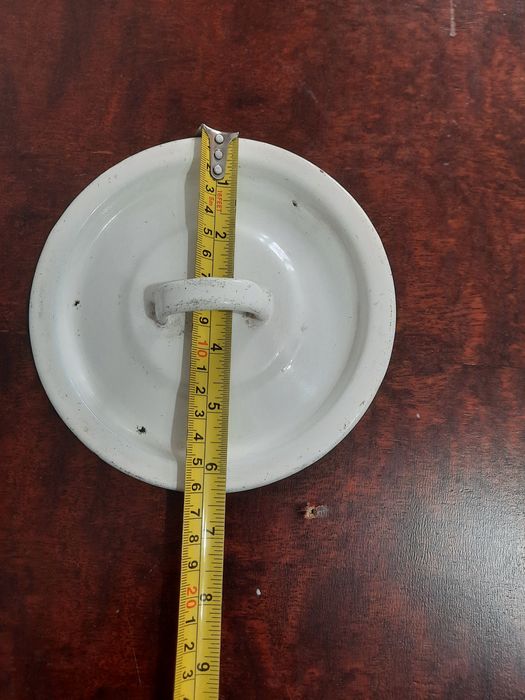 Крышки эмалированные разные