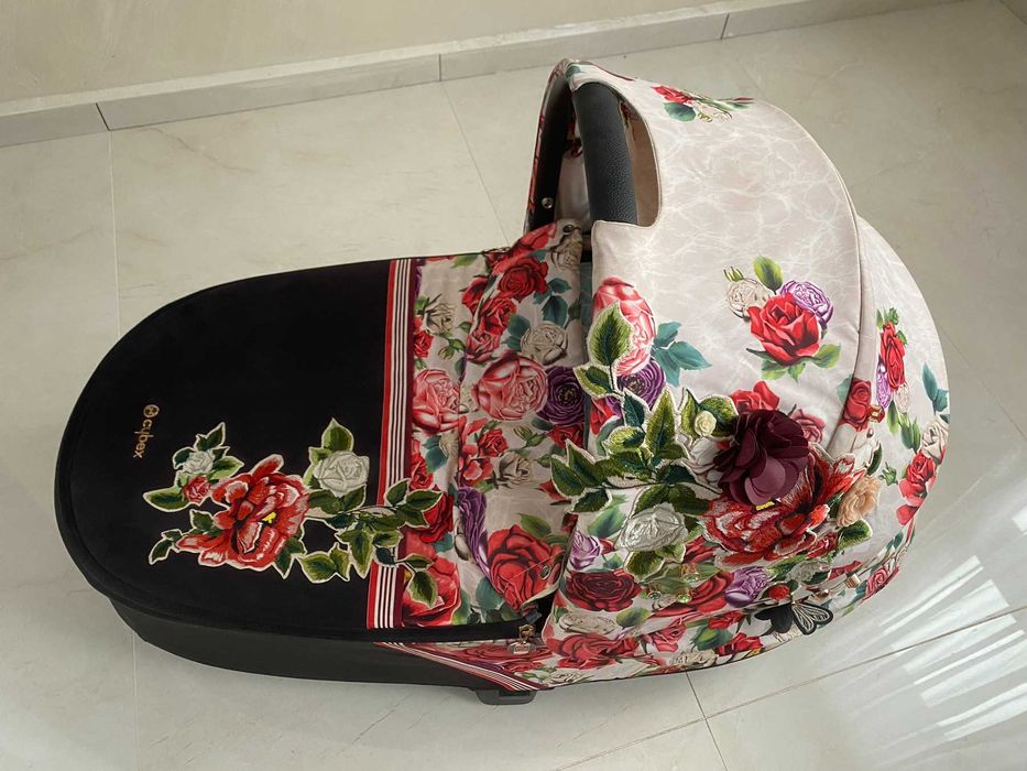 Кош за новородено Cybex Priam 4/ e-Priam Lux Spring
