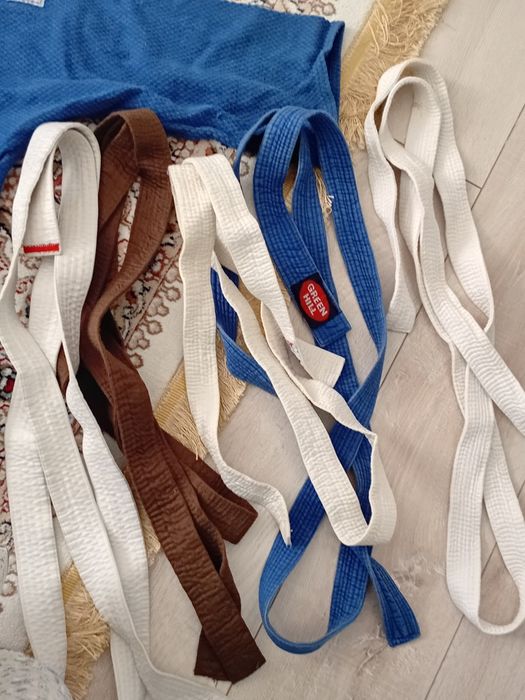 Кимоно для единоборств + пояса, комплект