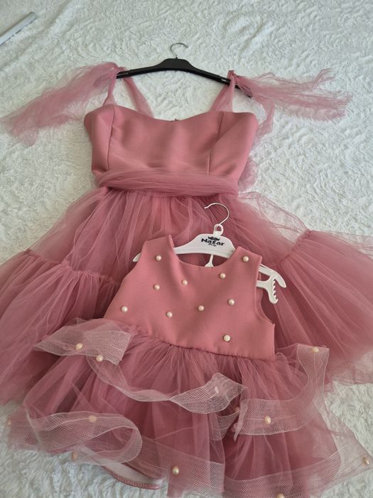 Еднакви рокли- мама и бебе