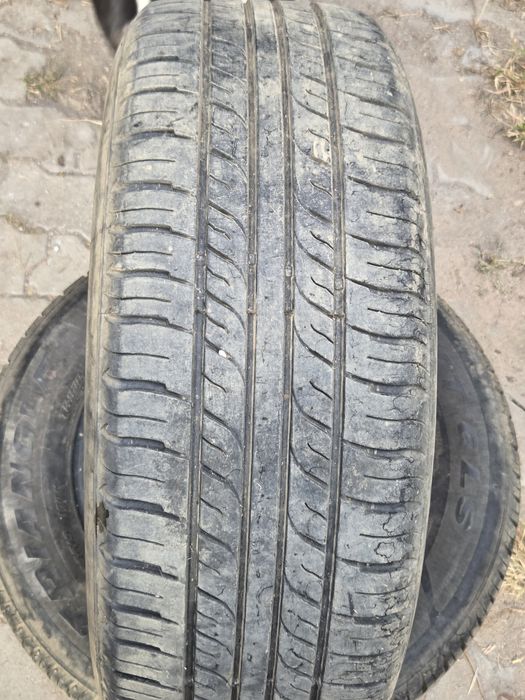 Продам шинны 215/65R15