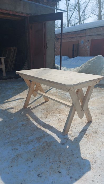 Продам деревянную мебель.