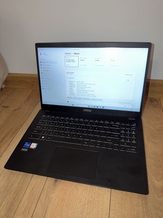 aptop MSI Modern 15 | Intel i7 Gen 12 | 8GB RAM | SSD 500GB